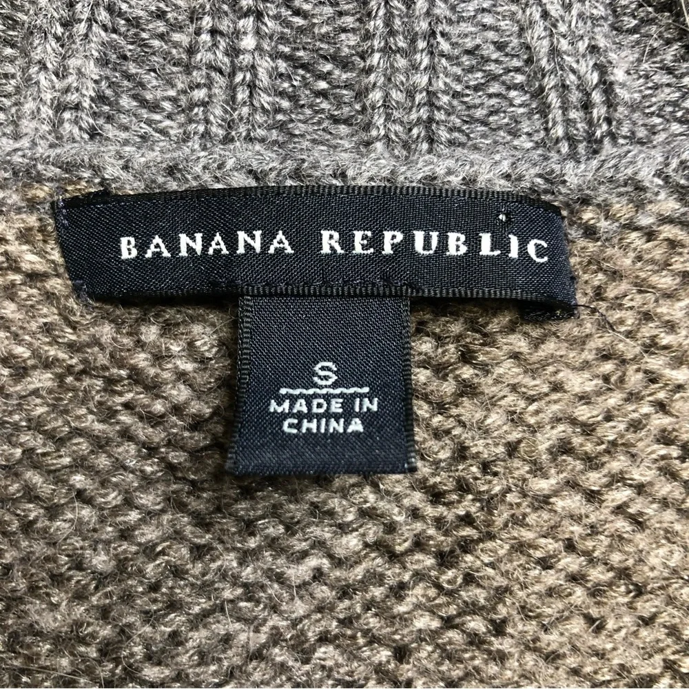 Banana Republic Sweater Vest Gray Knit Women’s S Button Up - Picture 2 of 4